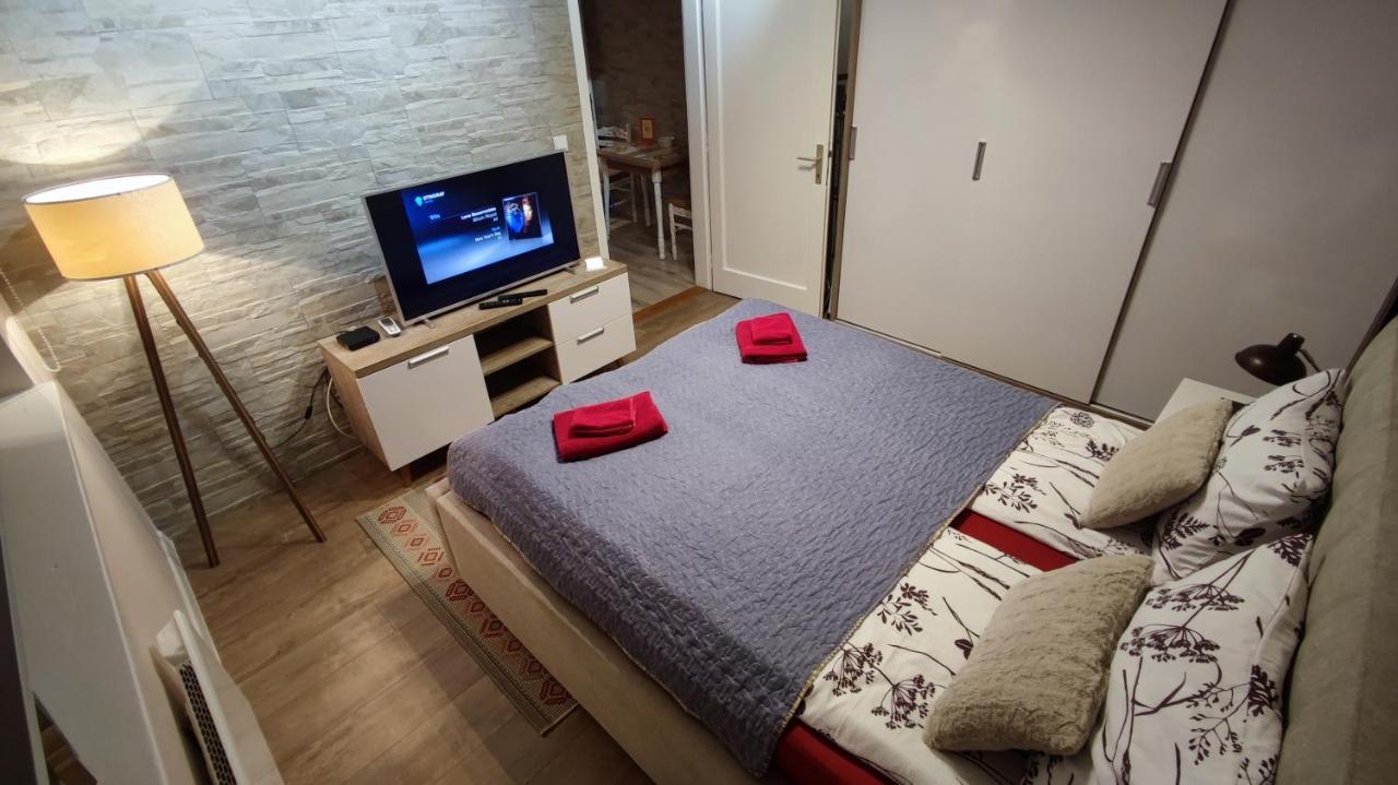 Cozy, Nice & Quiet Apartment Lucky Sarajevo - Free Public Parking Eksteriør bilde
