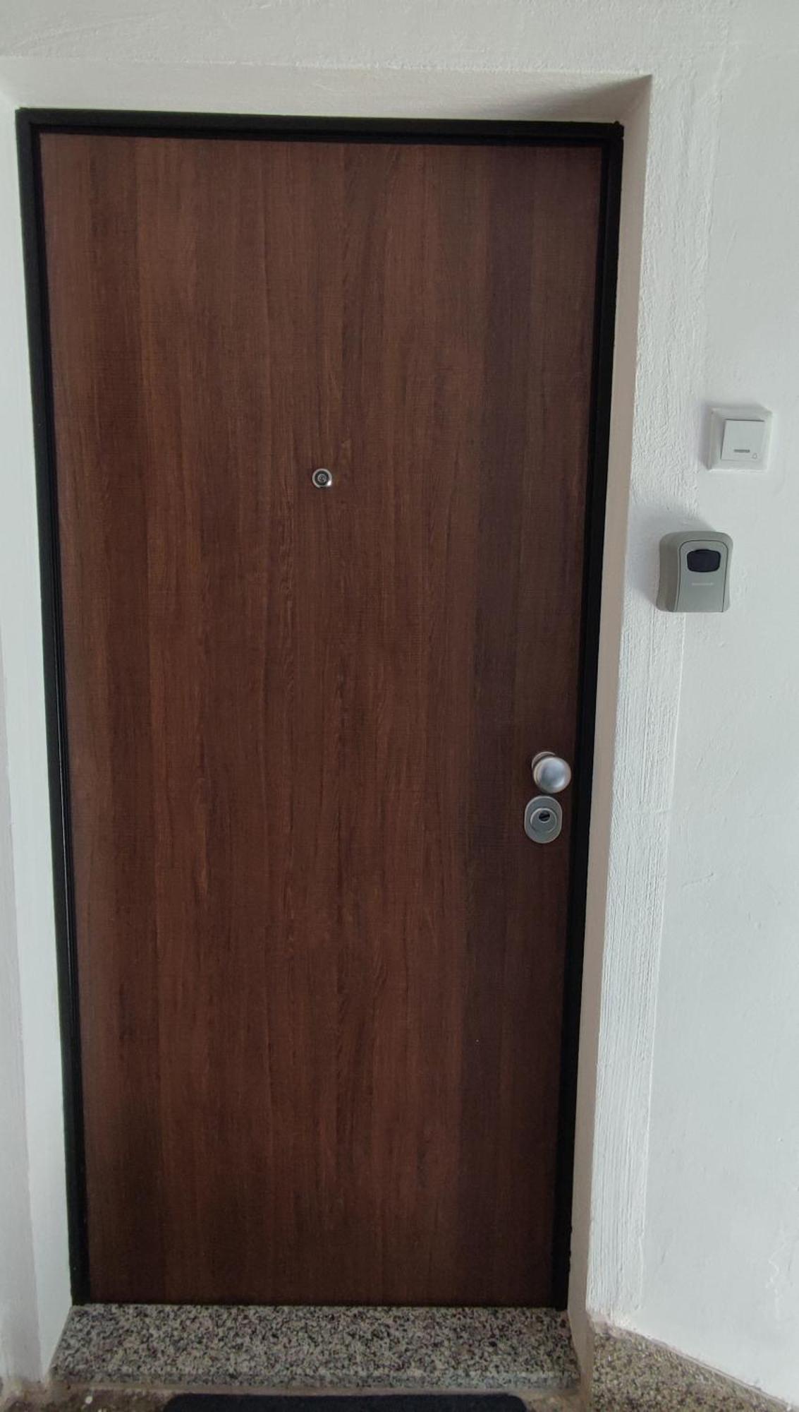 Cozy, Nice & Quiet Apartment Lucky Sarajevo - Free Public Parking Eksteriør bilde